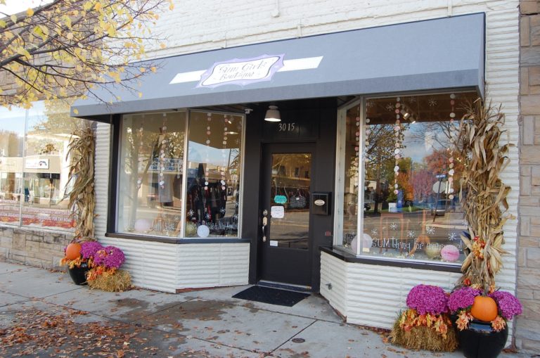 Sum Girls Boutique in Berkley: a Place for Shopping, Learning – and Having Fun